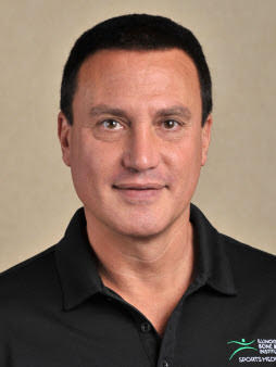 chamz Dr. Roger Chams headshot